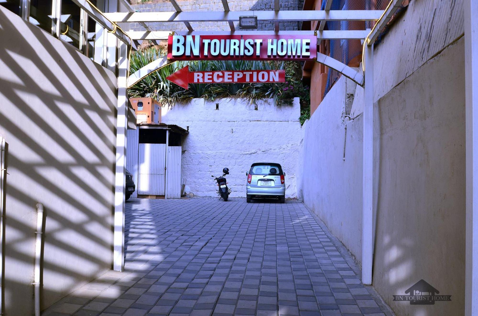 Bn Tourist Home Ooty Exteriör bild